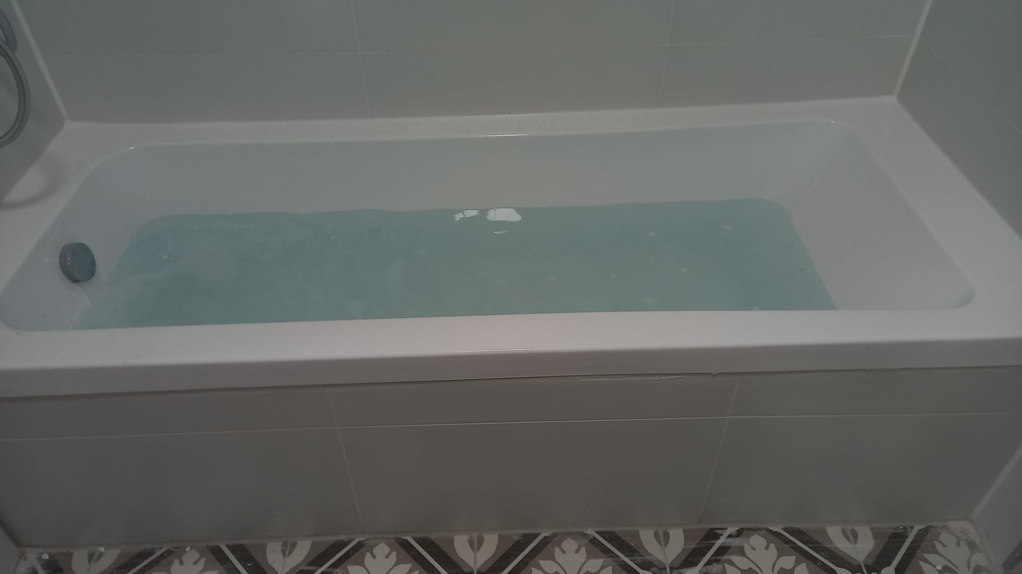 הלבשת אמבטיה חדשה